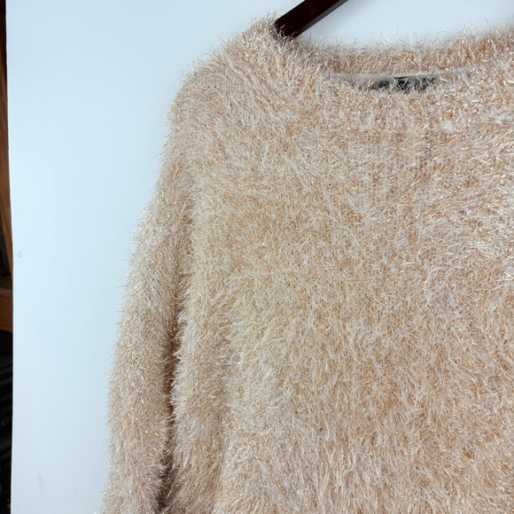 Wild Fable Women's Sweater Fuzzy Rose Pink Glitter Pullover Size Small New - Picture 4 of 6